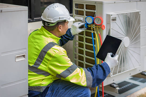 Professional Hvac technician working in Laurel, MD